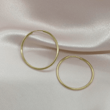Laura Medium Hoop Earrings