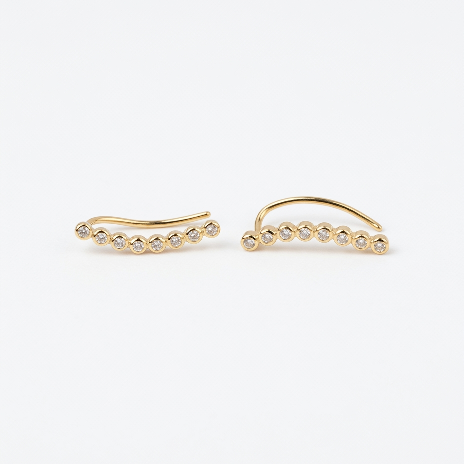 Clair Mini Classic Ear Climber