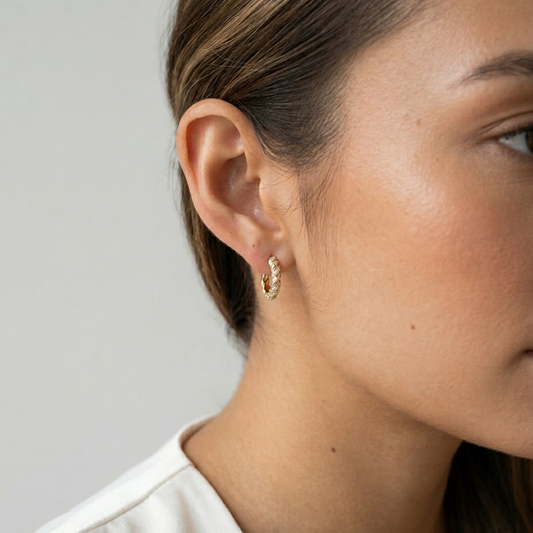 Solene CZ Twist Huggies